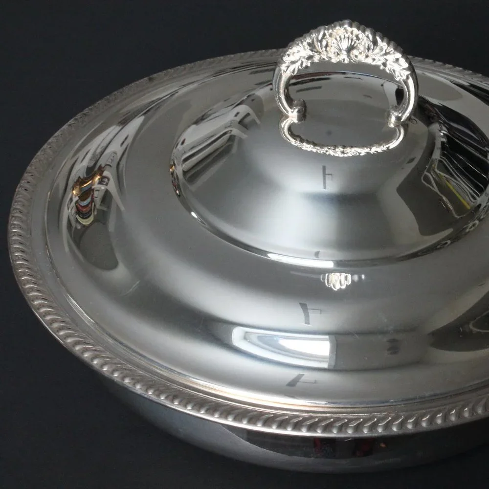 [RIDEAU PLATE] Lidded Silver Serving Tray with and Glass Dish - Picture 4 of 17